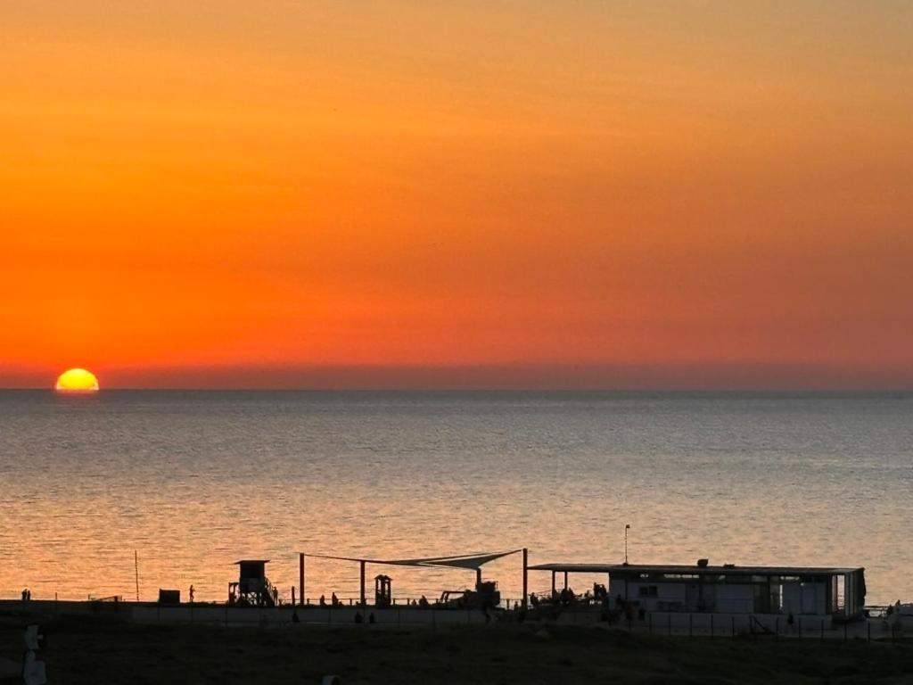 Venus Lighthouse 2B, Sea-View, Paphos Center Apartamento Exterior foto