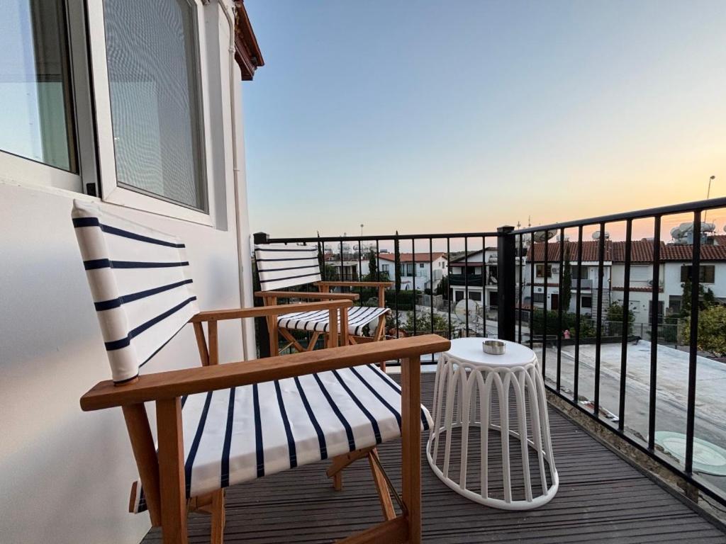 Venus Lighthouse 2B, Sea-View, Paphos Center Apartamento Exterior foto